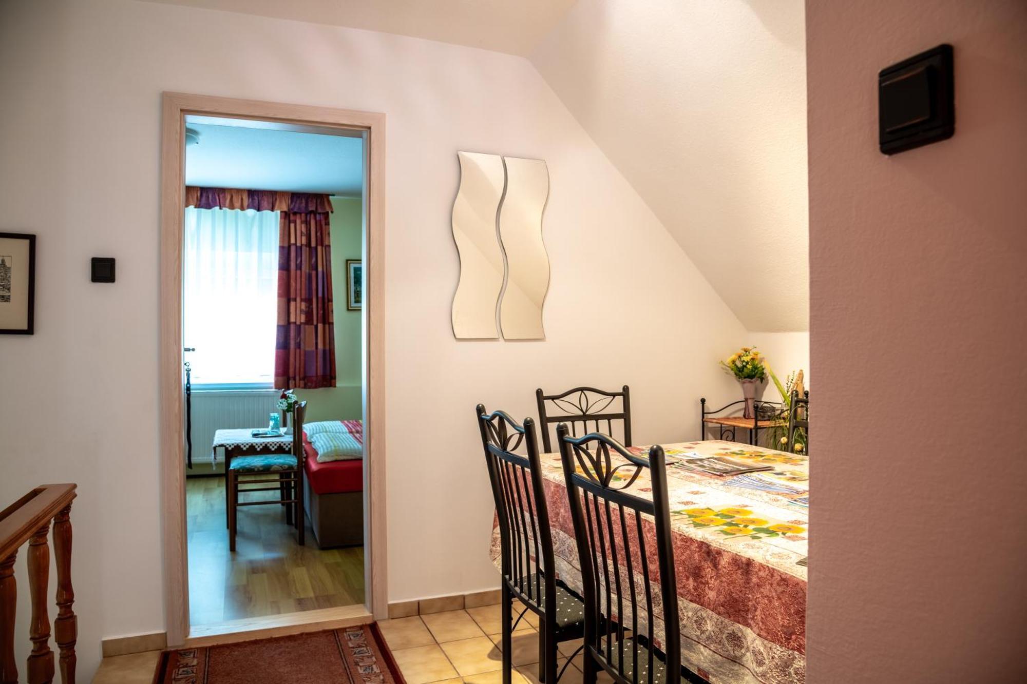 Magdalena Apartmanhaz Кестхей Экстерьер фото