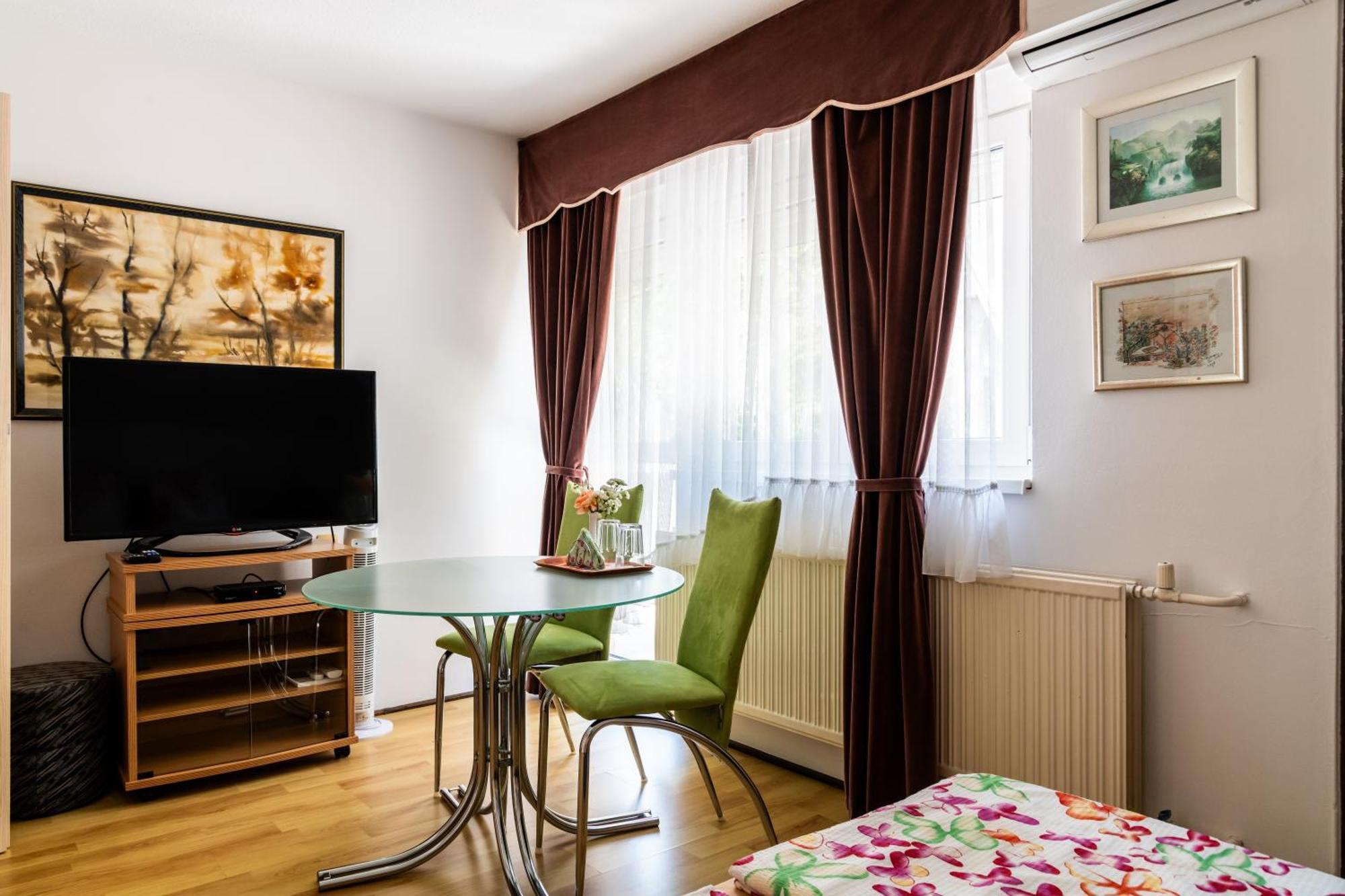 Magdalena Apartmanhaz Кестхей Экстерьер фото
